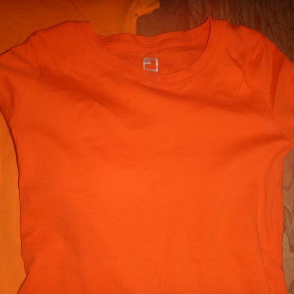 2 Women's 100% Cotton Short Sleeved T-Shirts - Picture 3 of 3